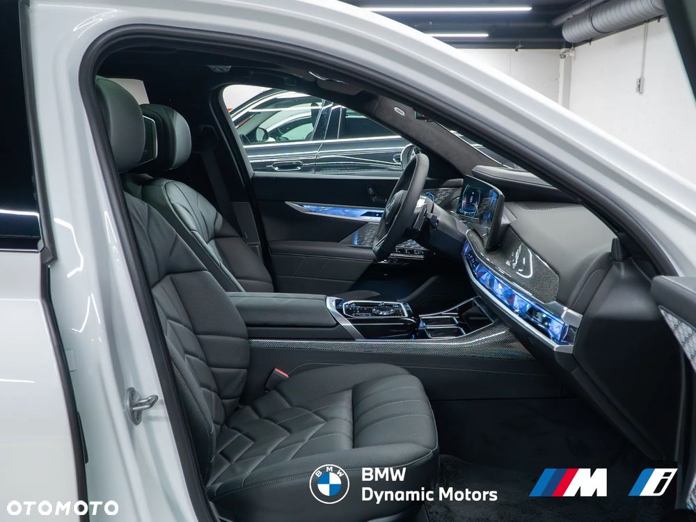 BMW Seria 7 740d xDrive - 21