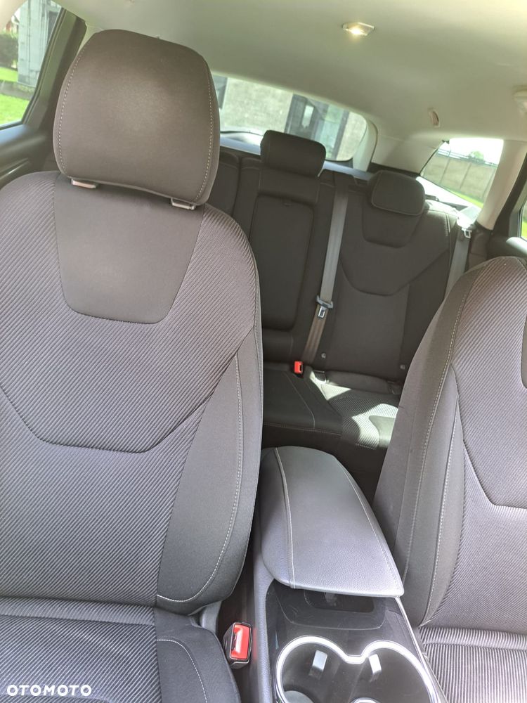 Ford Mondeo 2.0 TDCi Ambiente Plus PowerShift - 8
