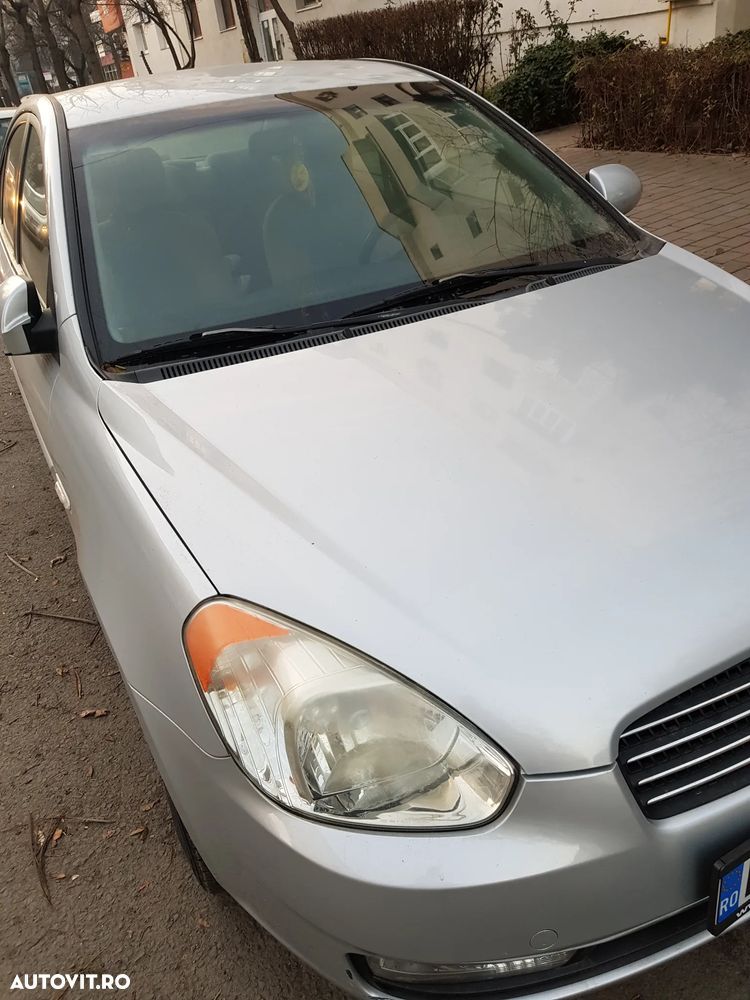 Hyundai Accent MC 14 DOHC 4DR GL CLASSIC - 3