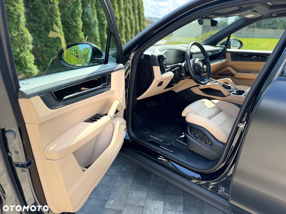 Porsche Cayenne - 13