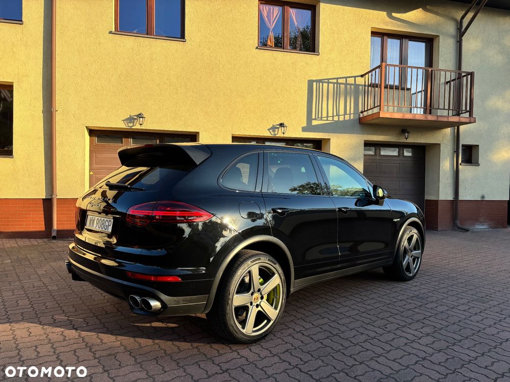 Porsche Cayenne ver-s-hybrid - 15