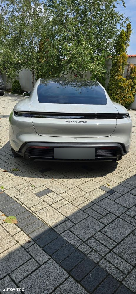 Porsche Taycan - 2