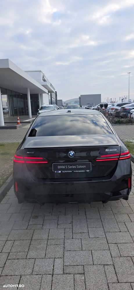 BMW Seria 5 530e xDrive Aut. - 5