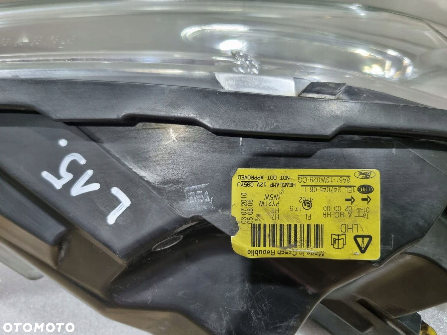 LAMPA PRZÓD PRAWA FORD FIESTA MK7 USZKODZONA - 5