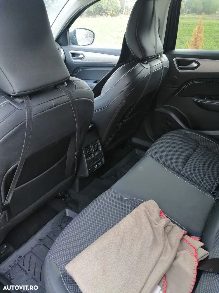 Renault Arkana E-TECH Hybrid 145 Techno - 11