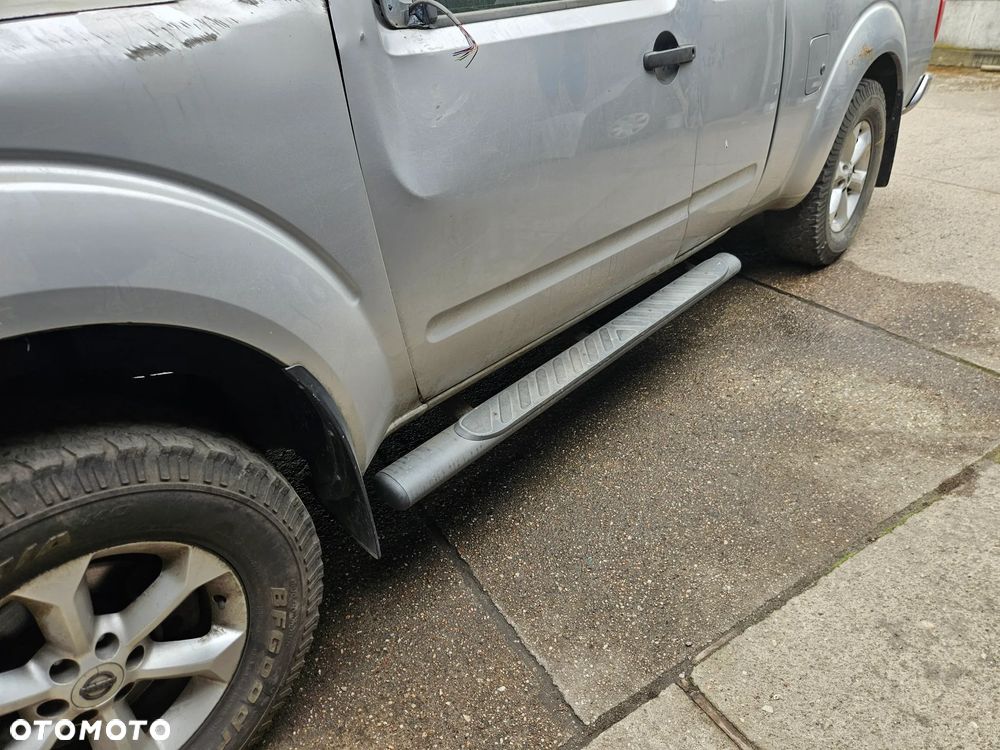 Podstopnie boczne Nissan Navara D40 - 4