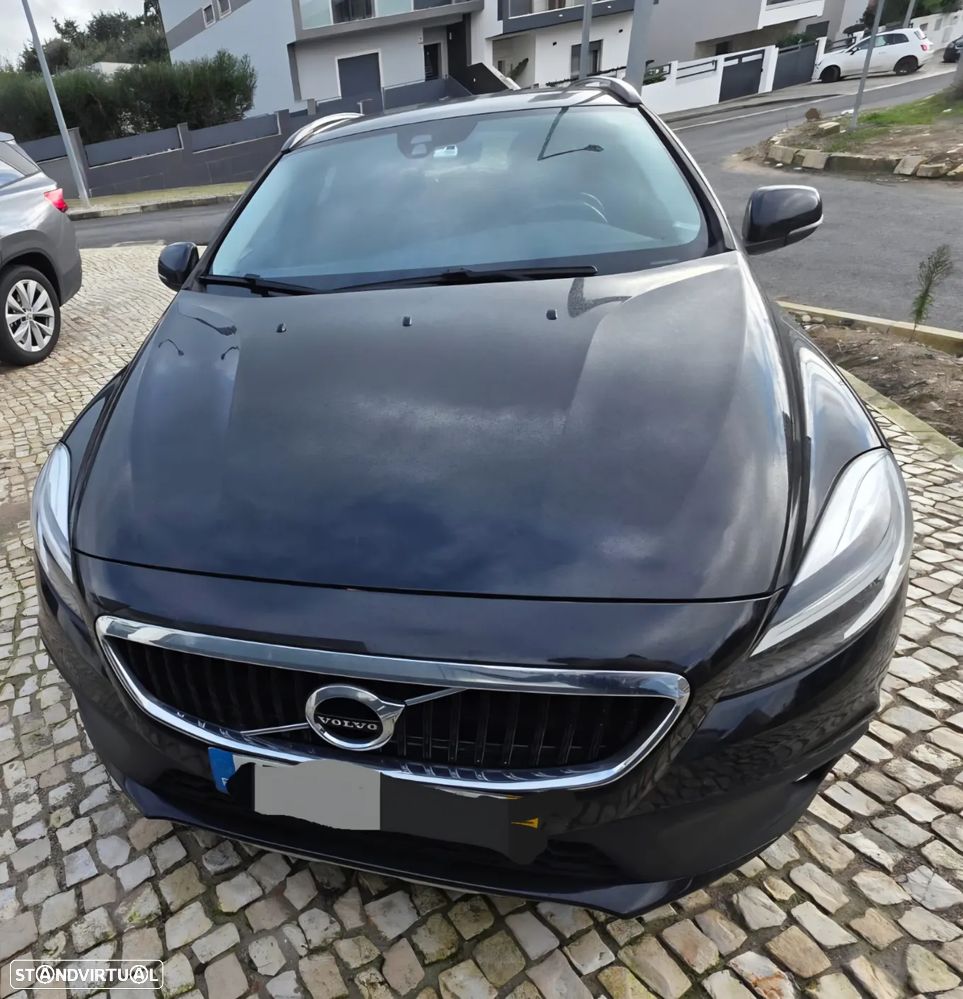 Volvo V40 2.0 D2 Momentum - 1