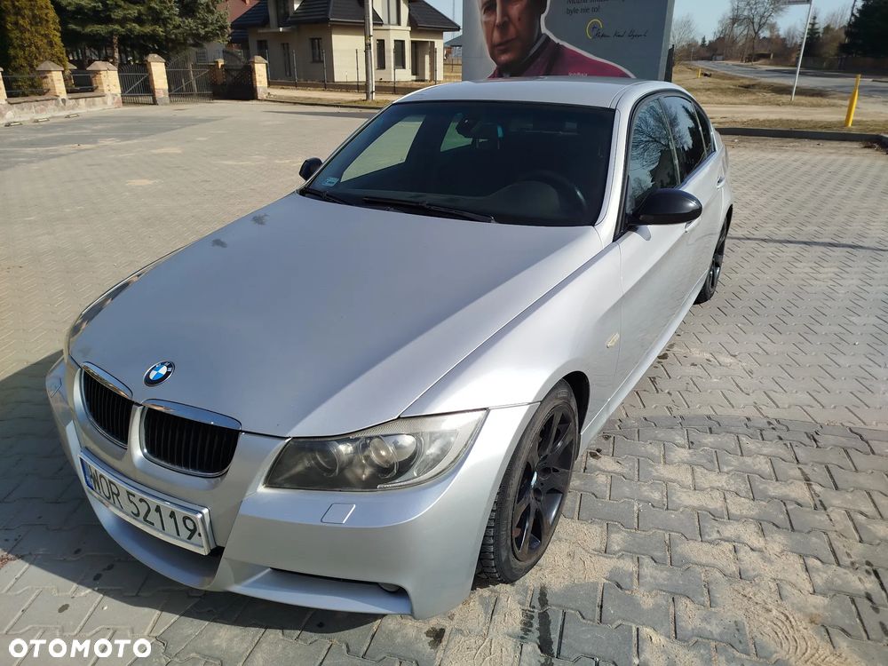 BMW Seria 3 320i - 1