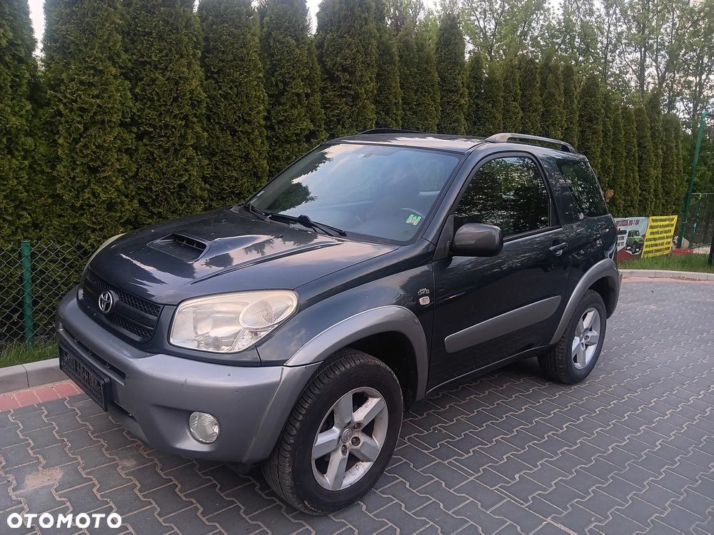 Toyota RAV4 D-4D 4x4 - 5