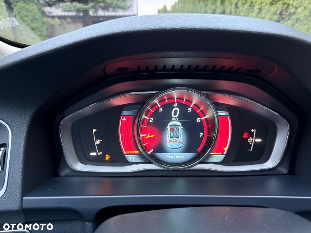 Volvo V60 - 16