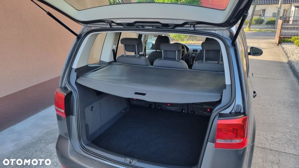 Volkswagen Touran 1.6 TDI DPF BlueMotion Technology Comfortline - 14