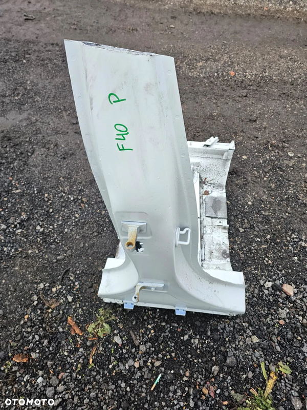 SŁUPEK ŚRODKOWY PRAWY BMW 1 F40