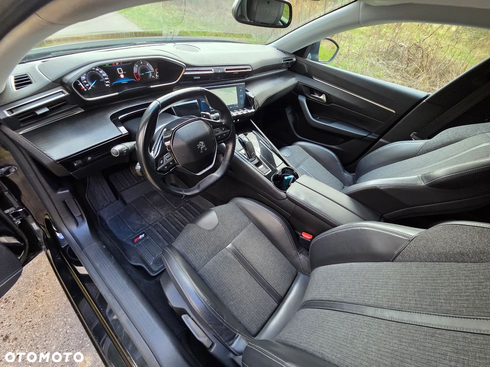 Peugeot 508 BlueHDi 130 EAT8 Allure - 29