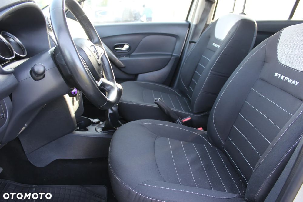 Dacia Sandero dCi 90 Laureate - 11