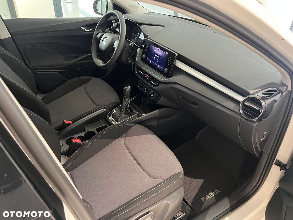 Skoda Fabia 1.0 Ambition - 10