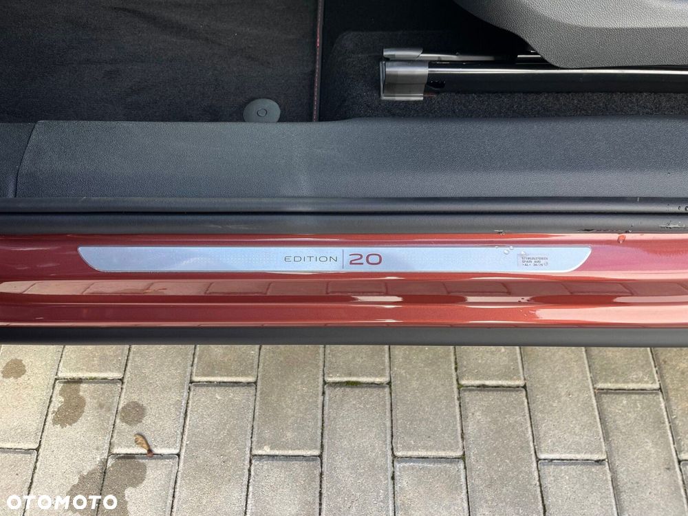 Volkswagen Tiguan - 31