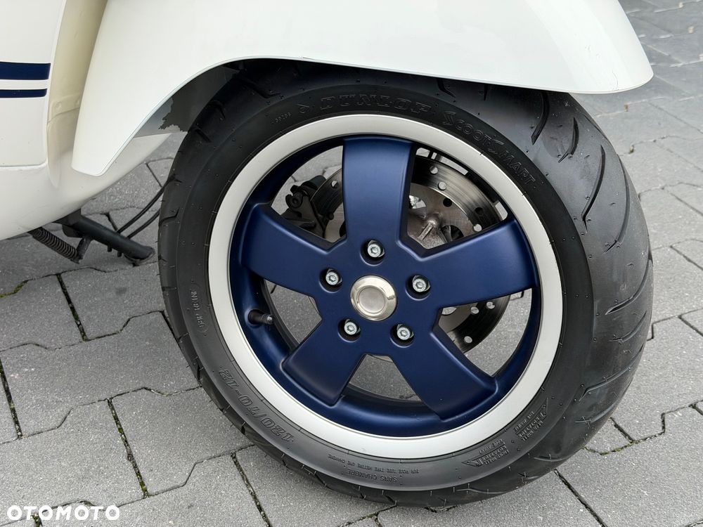 Vespa GTS - 20