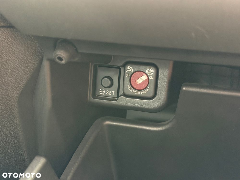 Toyota Aygo x-clusiv - 33