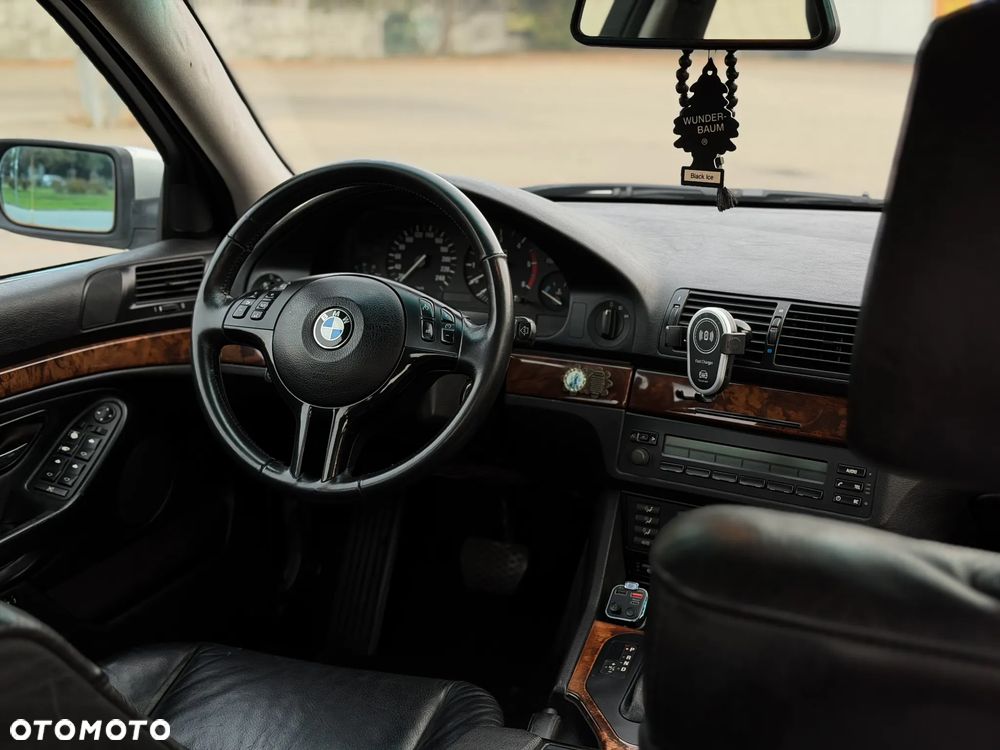 BMW Seria 5 - 14