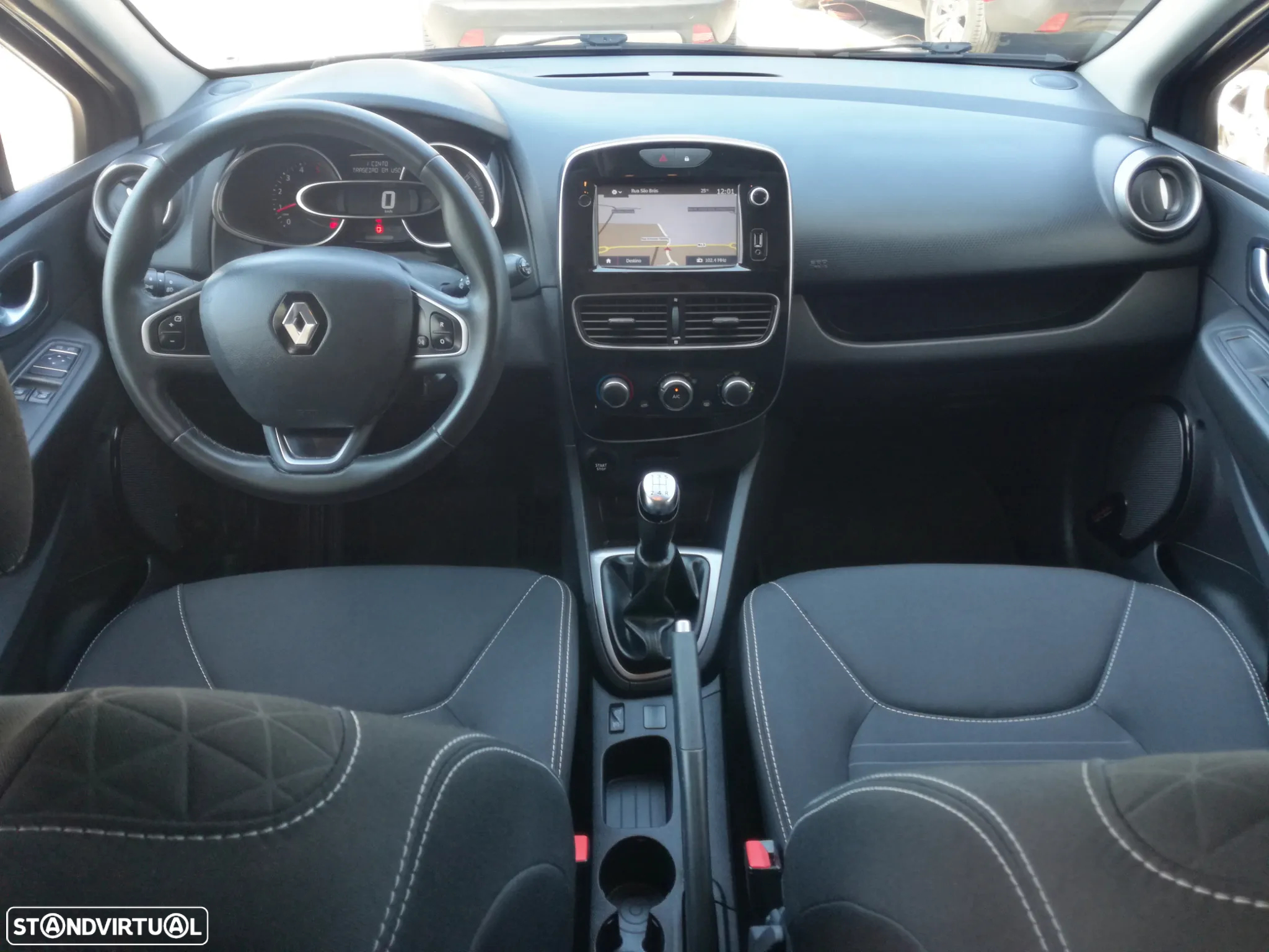 Renault Clio Sport Tourer 1.5 dCi Limited - 11
