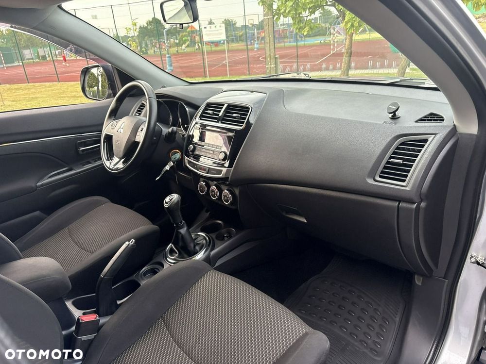 Mitsubishi ASX 1.6 Instyle - 14