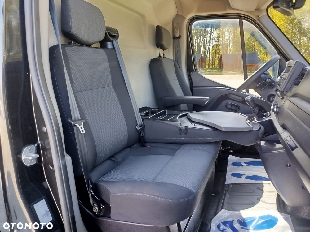 Renault Master - 24
