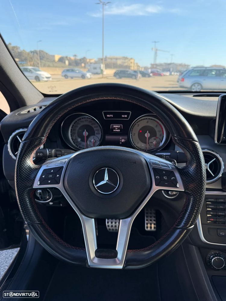 Mercedes-Benz GLA 220 CDI AMG Line 4-Matic - 9