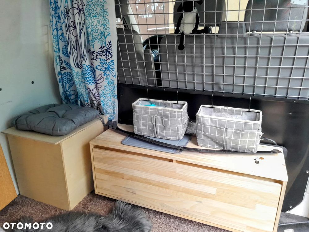 Volkswagen Transporter T5 TDI L1H1 - 16