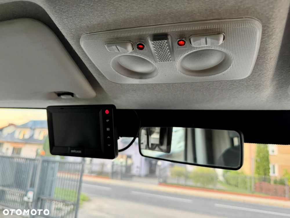 Iveco DAILY KONTENER 8EP / SALON POLSKA / GWARANCJA W CENIE / FAKTURA VAT 23% / LEASING, KREDYT - UPROSZCZONA PROCEDURA - 18