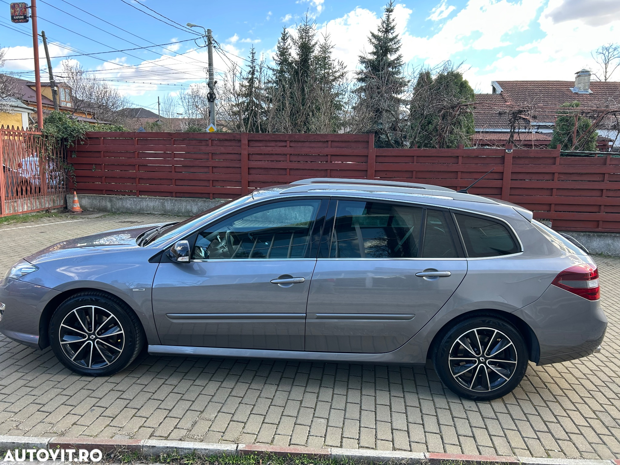 Renault Laguna dCi 150 FAP Start-Stop Bose Edition - 15