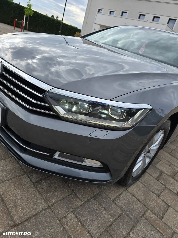 Volkswagen Passat 2.0 TDI DSG Comfortline - 32