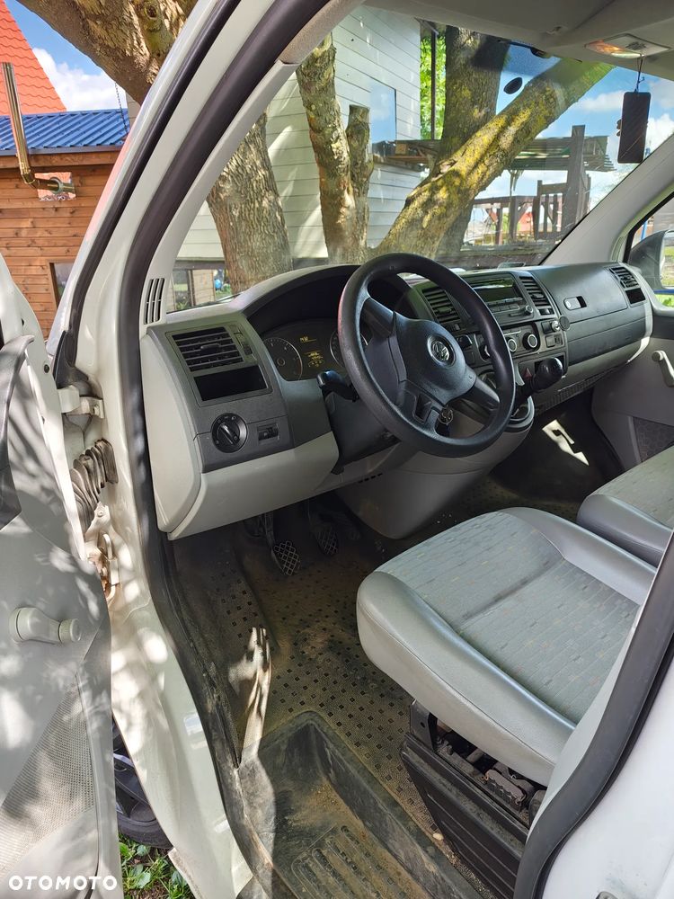 Volkswagen T5 - 6