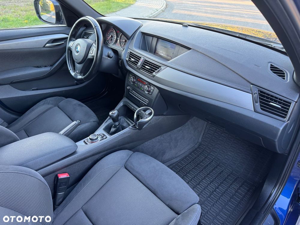 BMW X1 sDrive18i - 12