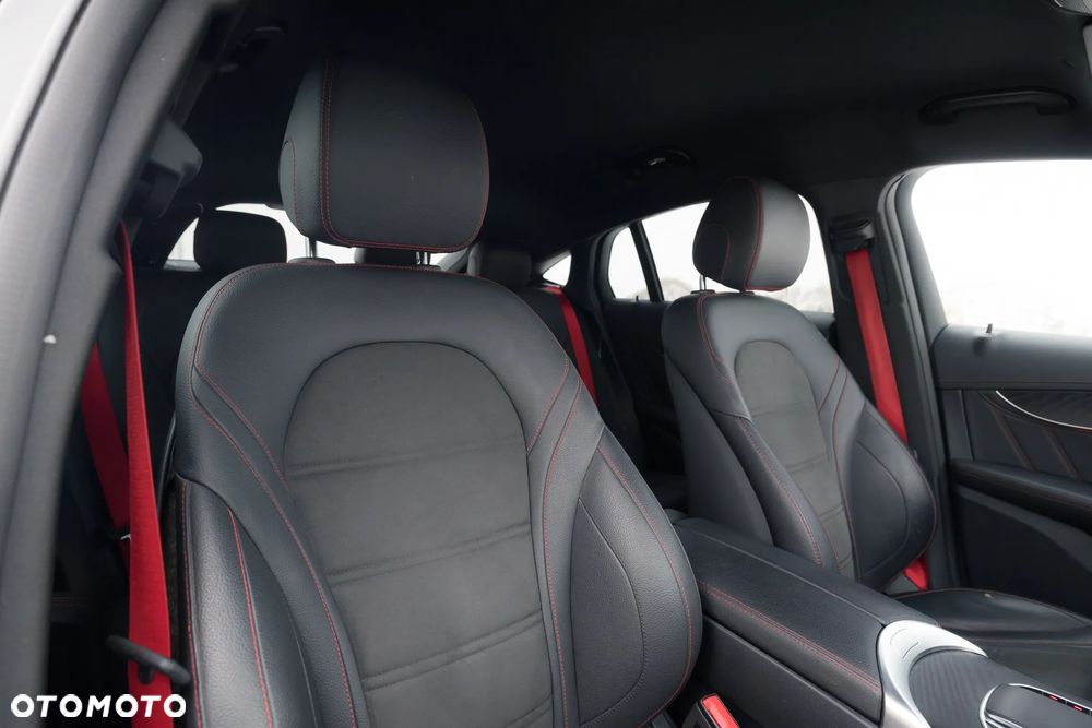 Mercedes-Benz GLC AMG 43 4Matic 9G-TRONIC - 35