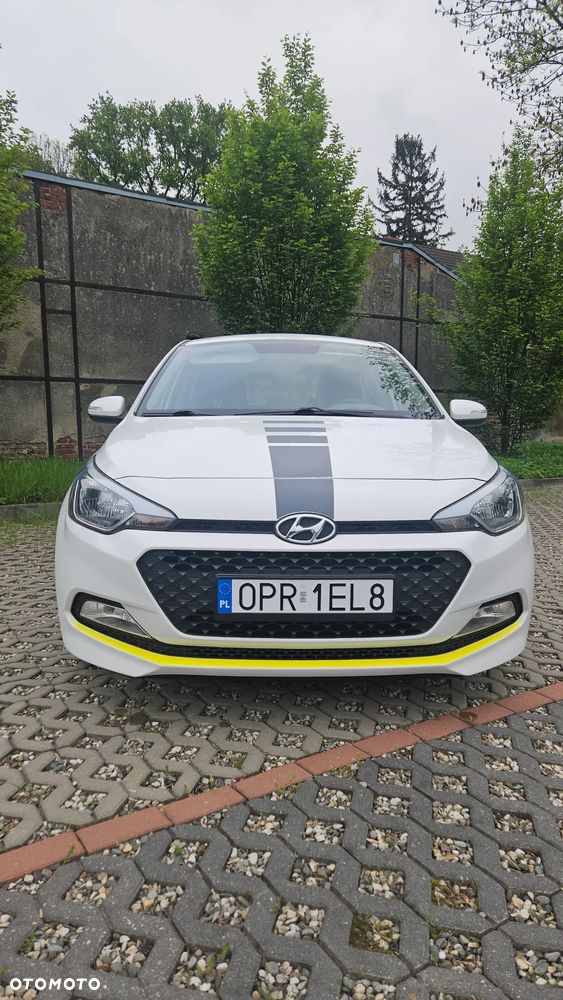 Hyundai i20 blue 1.2 YES Gold - 13
