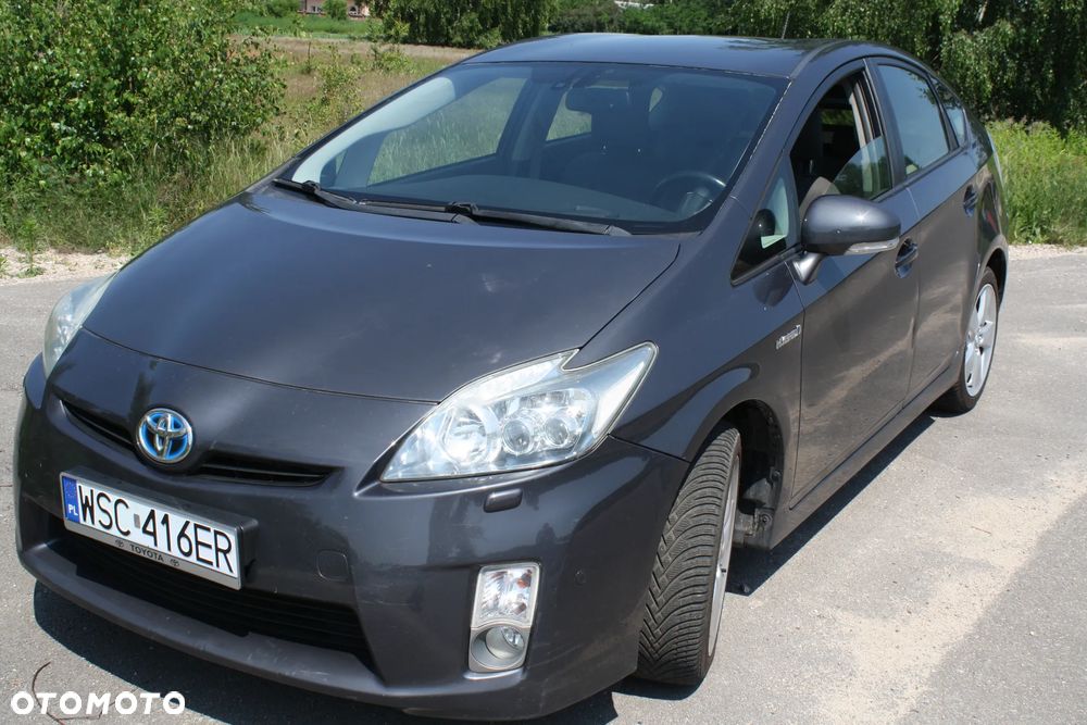 Toyota Prius 1.8 HSD Prestige - 1
