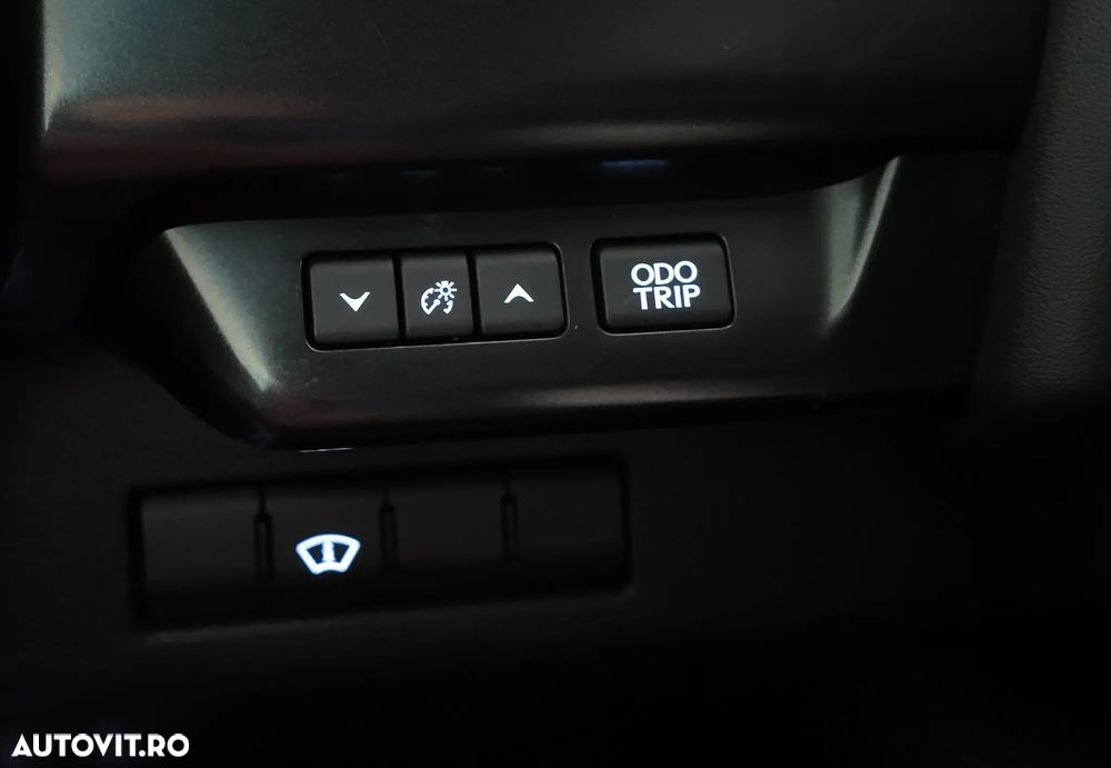 Lexus UX 250h 2.0L HEV 20H- (178 HP) 4X4 CVT Special Edition - 19