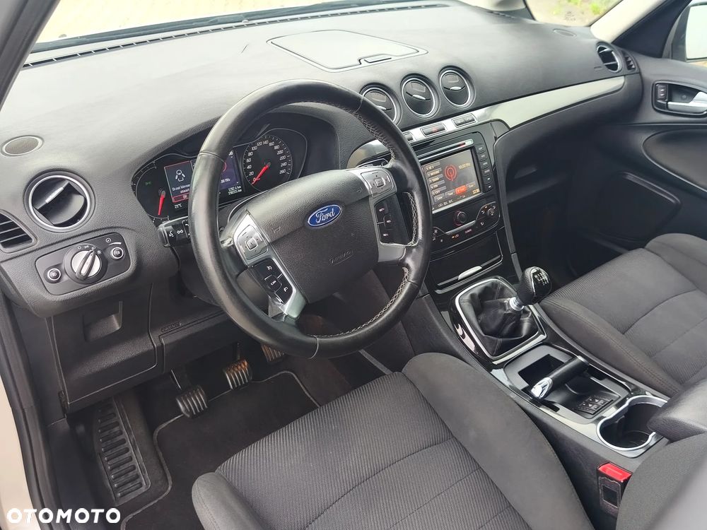 Ford Galaxy 2.0 TDCi Titanium - 23