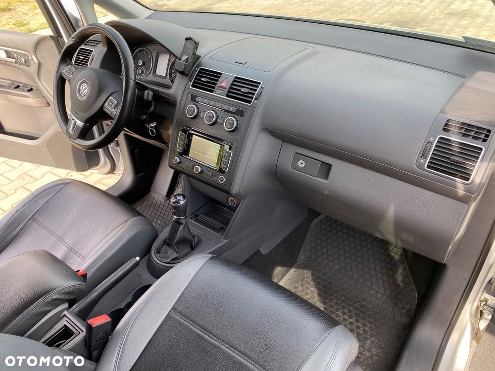 Volkswagen Touran 2.0 TDI DPF Comfortline - 8