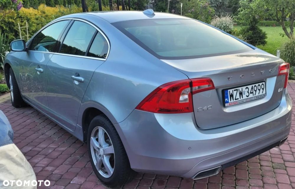 Volvo S60 D4 Drive-E Momentum - 5