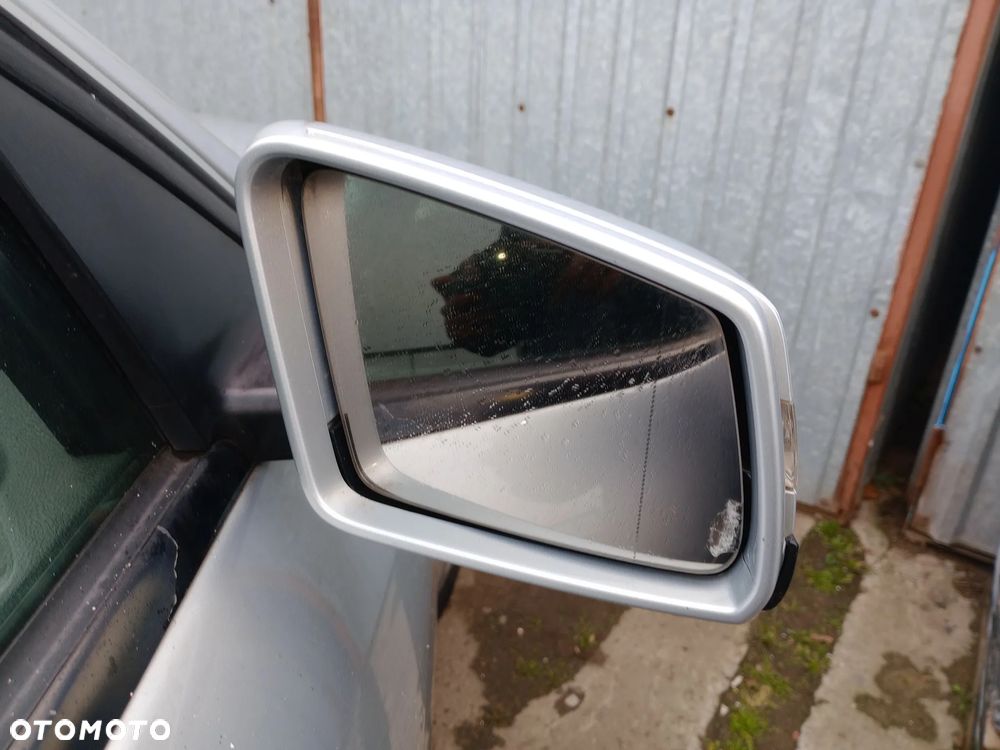Lusterko prawe C klasa w204 C775 Mercedes, maska zderzak, pas błotnik - 6