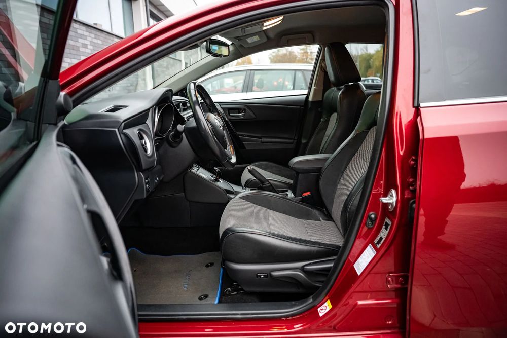 Toyota Auris Hybrid 135 Premium - 14