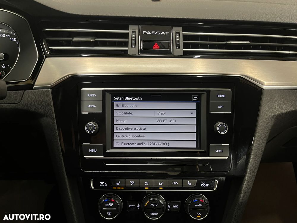Volkswagen Passat 2.0 TDI DSG Highline - 18