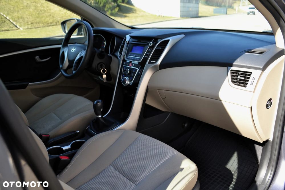 Hyundai i30 1.6 GDI BlueDrive Comfort - 10