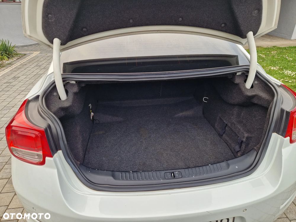 Chevrolet Malibu 2.0 MT LT+ - 10