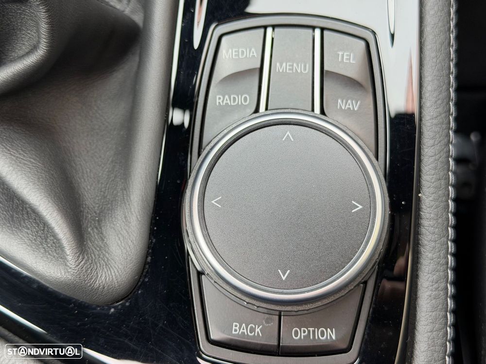 BMW 218 Gran Tourer i 7L Pack M - 41