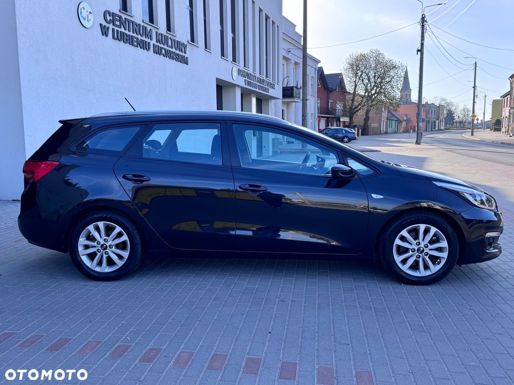 Kia Ceed 1.6 GDI ISG Dream-Team Edition - 5