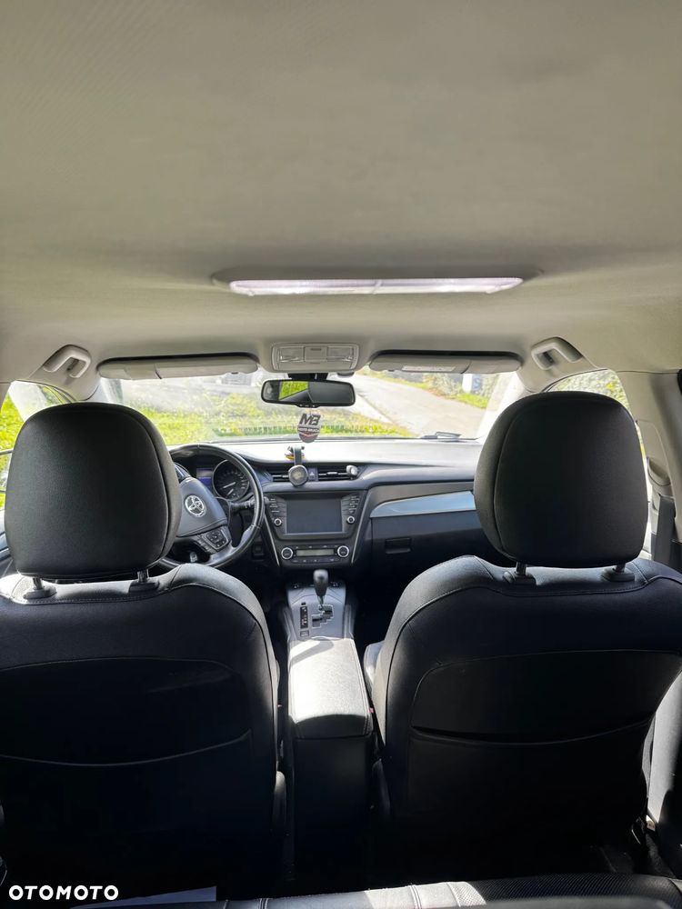Toyota Avensis 2.0 Prestige MS - 10