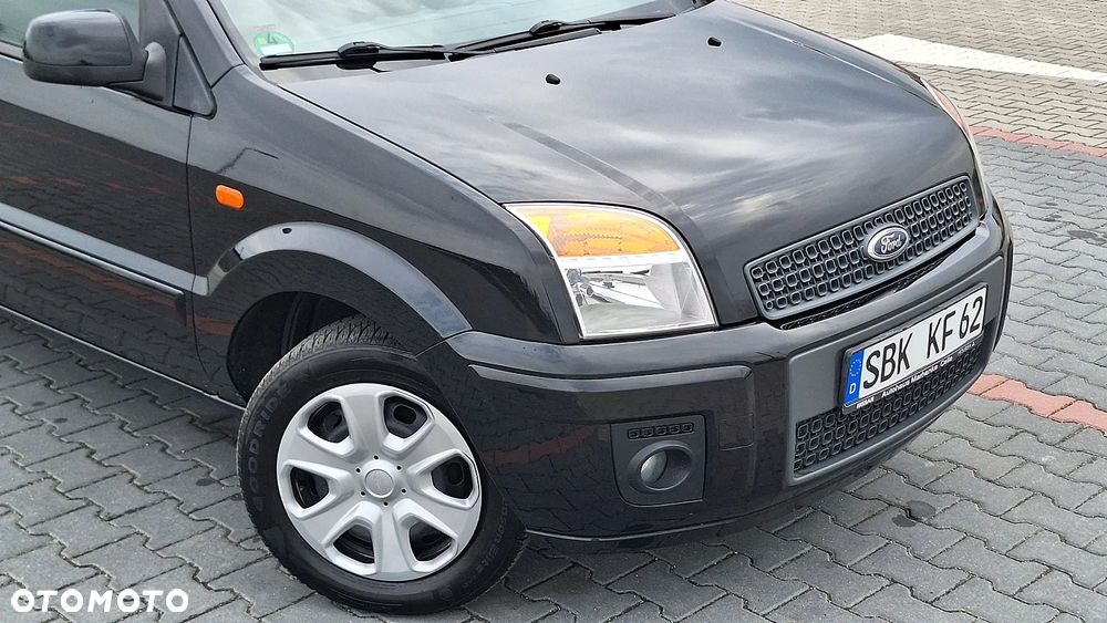 Ford Fusion - 29