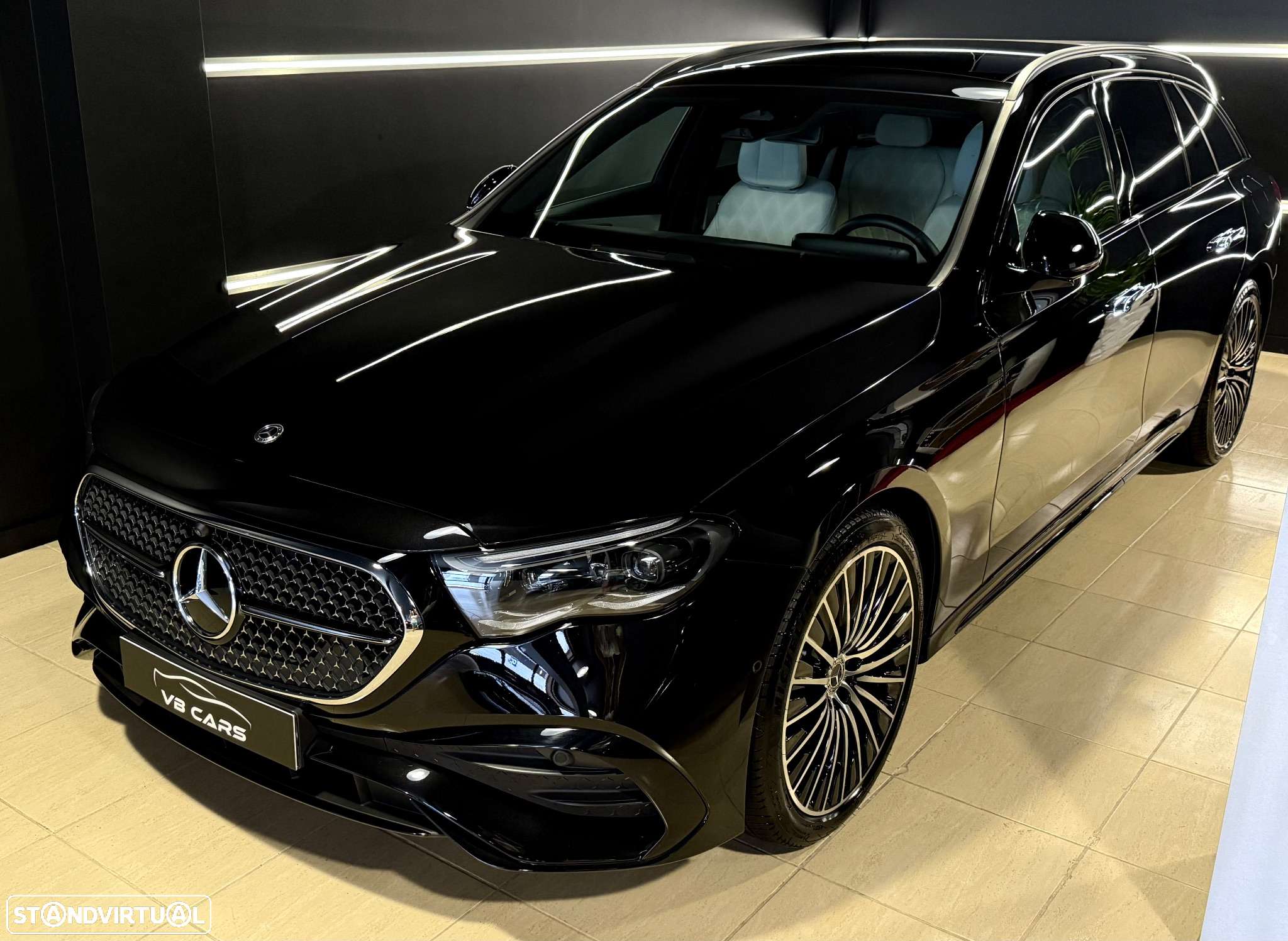 Mercedes-Benz E 300 Standard - 4
